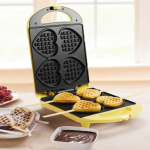 🤎 Bestron Waffeleisen für Herzwaffeln am Stiel für 18,69€ (statt 31€)