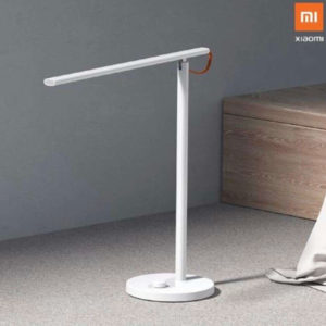 Xiaomi Mi Smart 1S Tischlampe für 31,99€ (statt 43€)