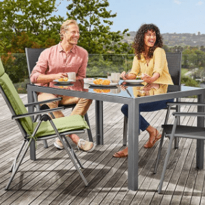 Lidl: Gartenmöbel im Sale – z.B. 3-teiliges Balkonset aus Stahl für 147,90€