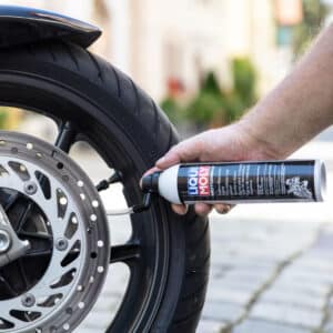 LIQUI MOLY Motorbike Reifenreparaturspray 300 ml für 7,64€ (statt 15,40€)