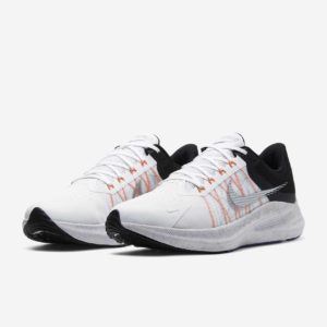 Nike: Nike Winflo 8 Herren-Straßenlaufschuh für €69,97 statt €79,96